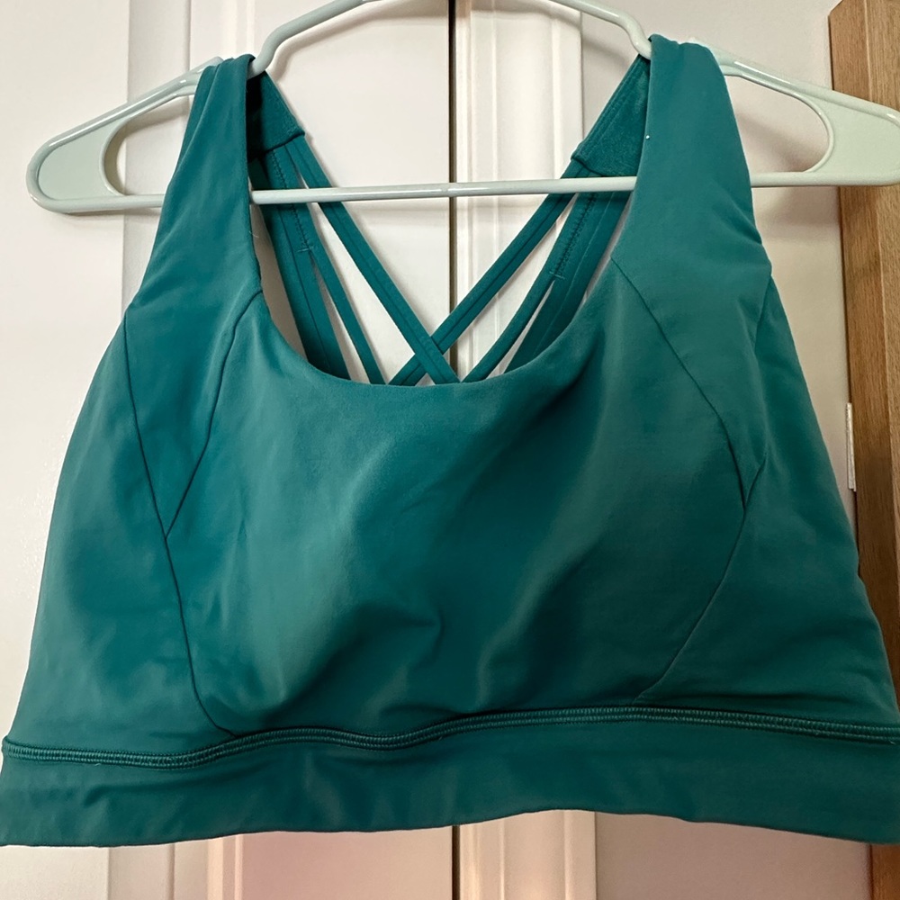 Lululemon Wonderunder sports bra